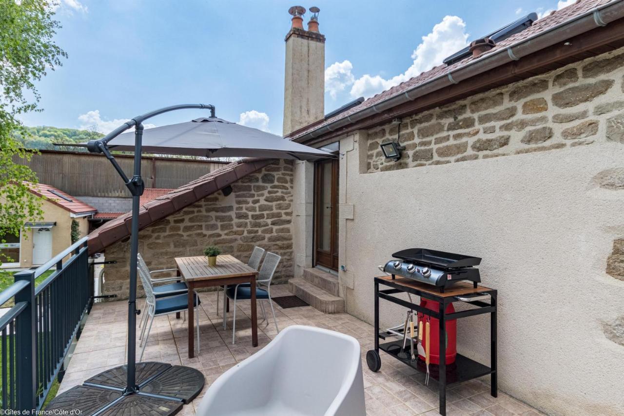 Les Gites Du Griffon Le Pin Aubigny-les-Sombernon Exteriör bild