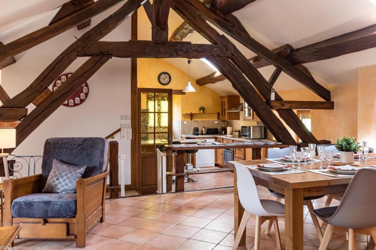 Les Gites Du Griffon Le Pin Aubigny-les-Sombernon Exteriör bild